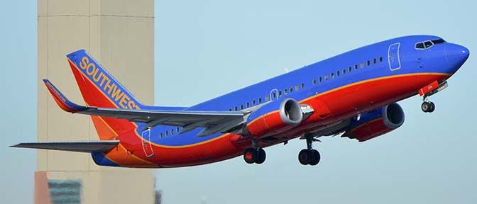 Southwest Boeing 737-3H4 N375SW, Phoenix Sky Harbor, January 19, 2016